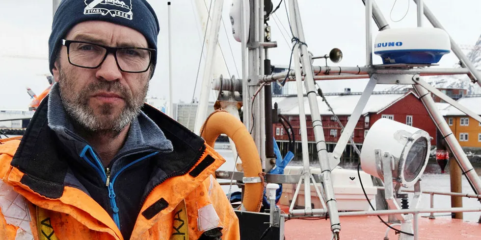 BØR SKROTES: Kvotemeldinga er for dårlig utredet og bør skrotes, mener Trond Krane Johansen om bord på «Ariadne» fra Lofoten.