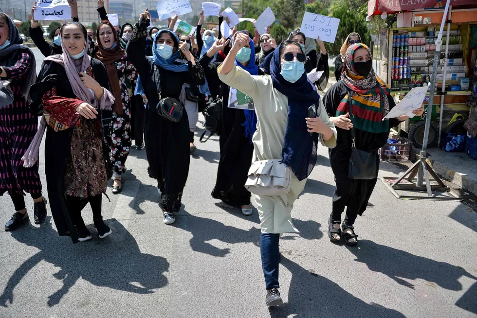 Afghanske kvinner har de siste ukene gjennomført en rekke demonstrasjoner i Kabul.