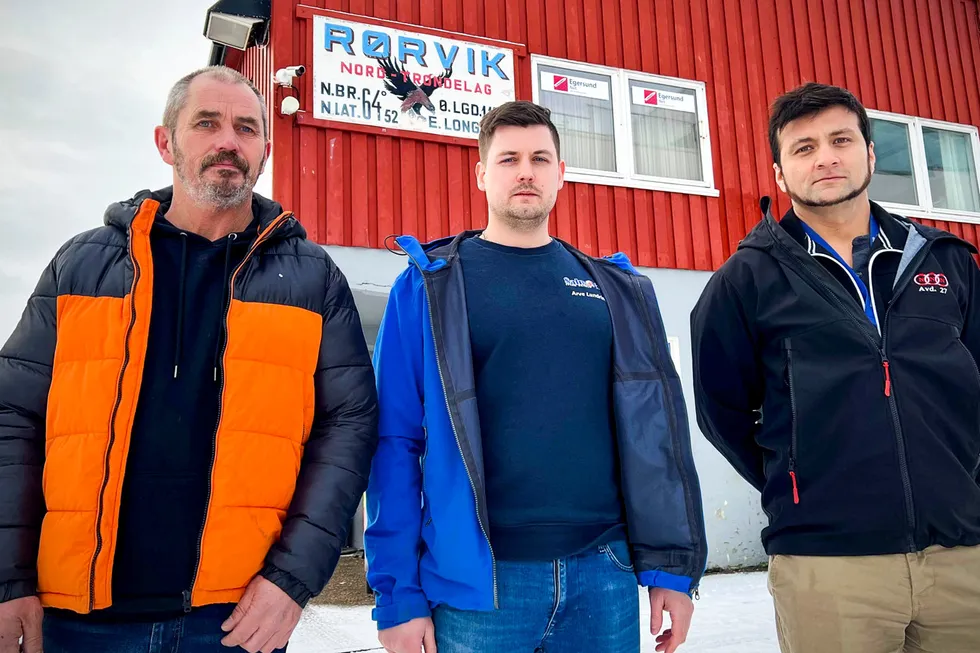 Kampen om eiermakt og posisjoner i NTS preger de ansatte, melder Per Helge Westermann (til venstre), Arve Lundring og Jo-Amund Granheim. Tillitsvalgt-trioen representerer et stort antall NTS-ansatte i Nærøysund.