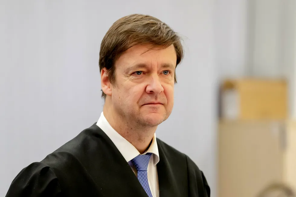 Eirik Jensens forsvarer, advokat John Christian Elden, tviler på om noen norsk domstol vil behandle hans klient rettferdig.