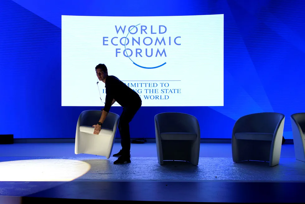 World Economic Forum har gjort «Lydhørt og ansvarlig lederskap» til temaet for vårt årlige møte i Davos i januar. Foto: Gian Ehrenzeller/AP/NTB Scanpix