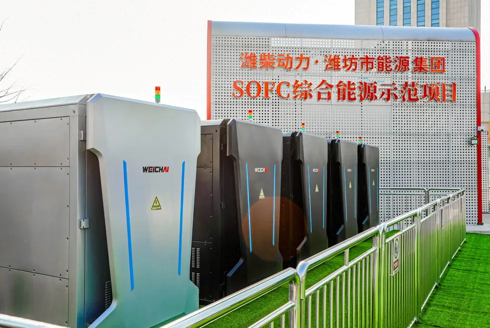 Weichai-built solid-oxide fuel cells, based off Ceres technology.