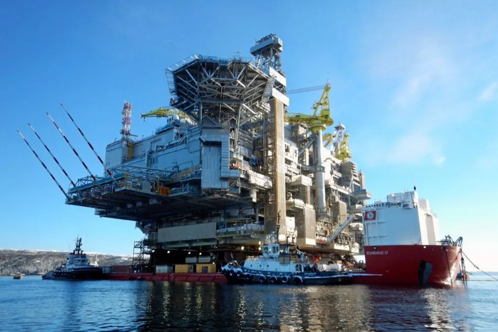 Floating dock: Boa Barge 37 has also been used to transport major oil and gas platform decks