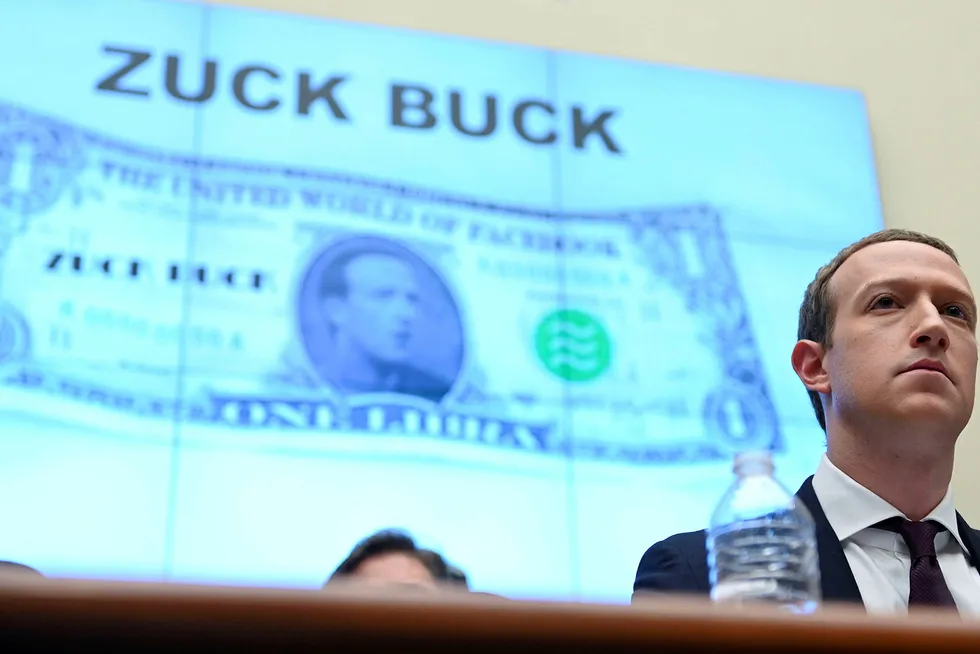 Facebook-sjefen Mark Zuckerberg måtte i fjor høst forsvare planen om å lansere kryptovalutaen Libra, eller "Zuck Buck". Politikere fra House Financial Services Committee gjennomførte høringer om planen i oktober.
