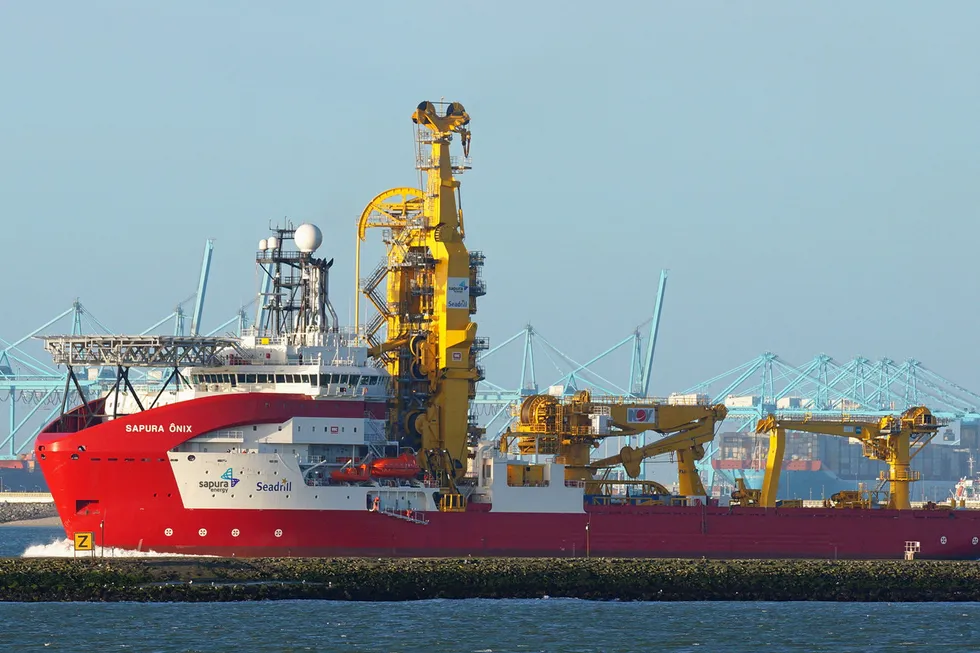 Big tender: the Sapura Onix is one of 12 PLSVs operating for Petrobras offshore Brazil