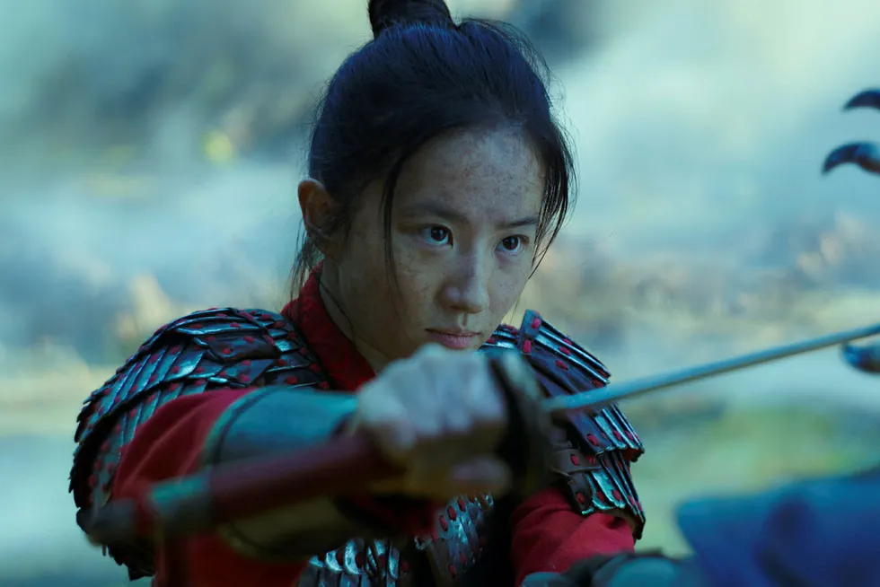 Liu Yifei spiller hovedrollen som Mulan i nyinnspillingen av Disney-klassikeren fra 1998.