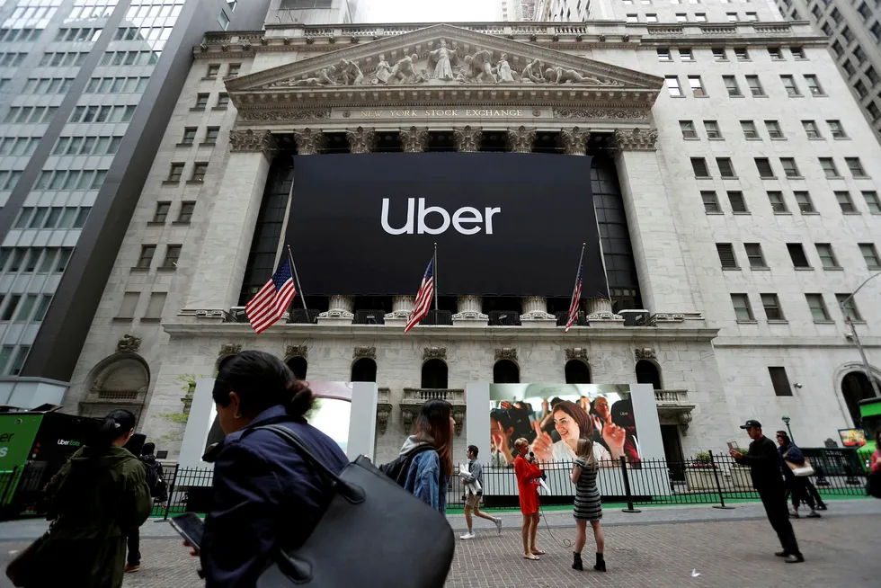 Et Uber-banner ble hengt opp i forbindelse med børsnoteringen av selskapet tidligere i år.
