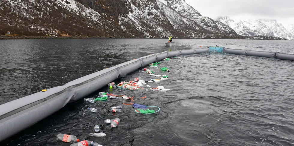 «Alle» er bevisst og jobber aktivt for å forhindre marin forsøpling, samtidig som mengden søppel med stempel fra fiskeri- og havbruksnæringen er betydelig, skriver Ragnhild Dahle Heen.