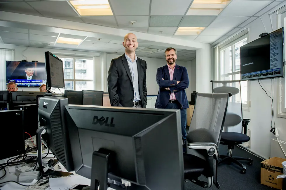 Morten A. Lindeman (til venstre) og Kristian Nesbak har skapt en pengemaskin på salg av aksjekurser i realtid. Foto: GORM K GAARE