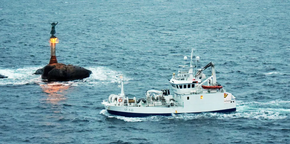 «Vibeke Helene» på vei inn til Svolvær. Båten er i dag fiskeriregistrert VL-30-AV.