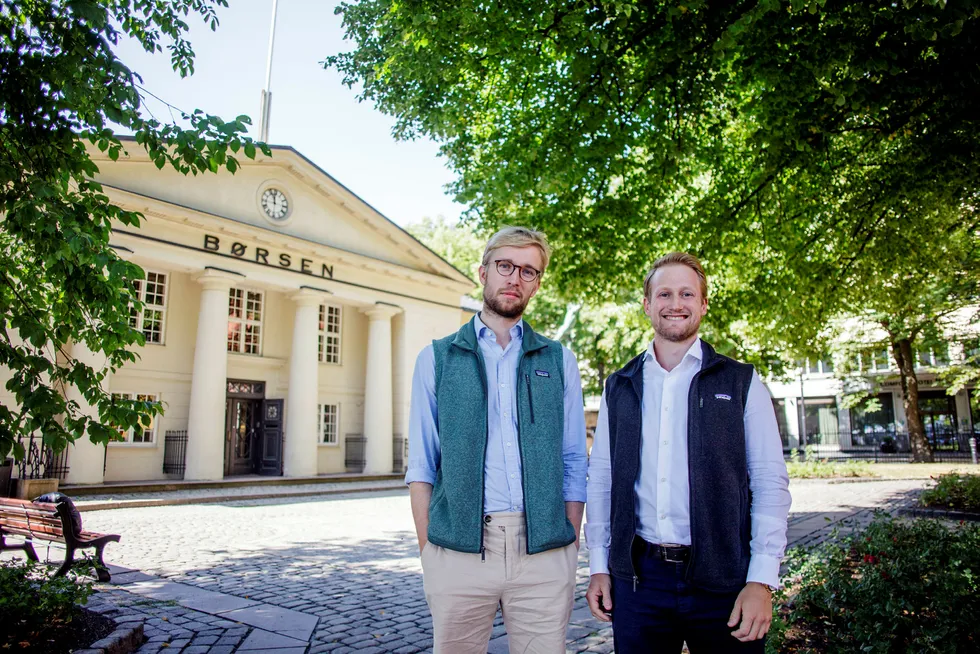 Da NHH-studentene Jørund Norang (til venstre) og Fridrik Røssland Agustsson analyserte de 737 aksjene som har vært notert på Oslo Børs siden 1985 fant de at kun tre av syv klarte å levere høyere avkastning enn risikofri rente i løpet av sin levetid.