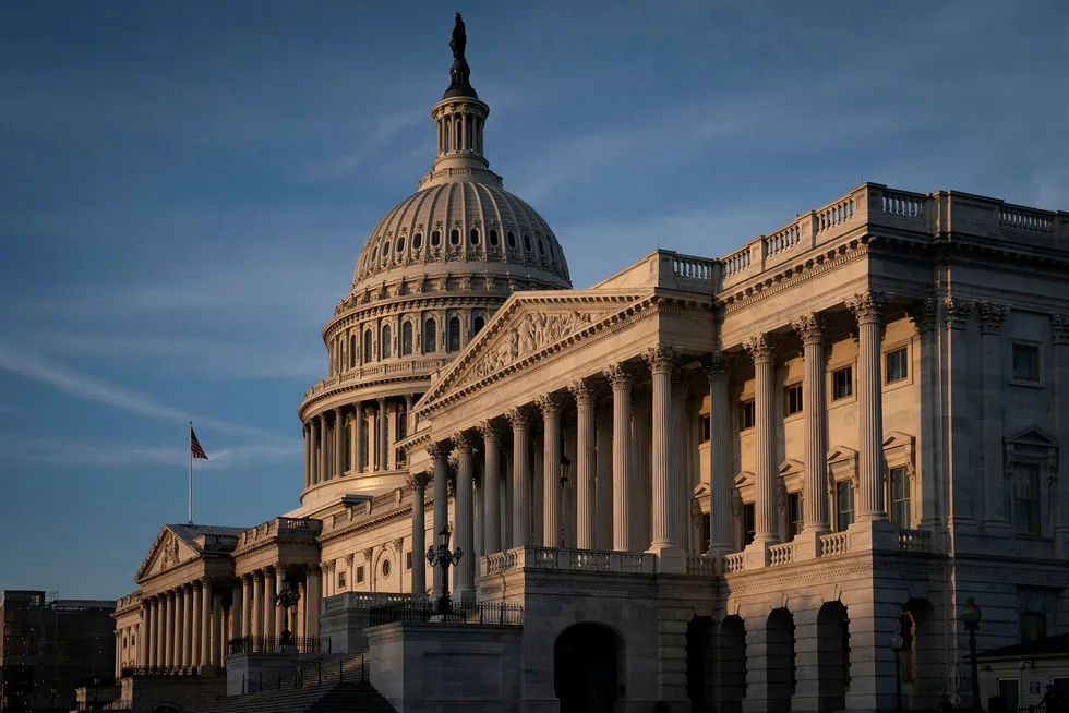 Kongressbygningen i hovedstaden Washington D.C. der riksrettsprosessen vil gå sin gang.