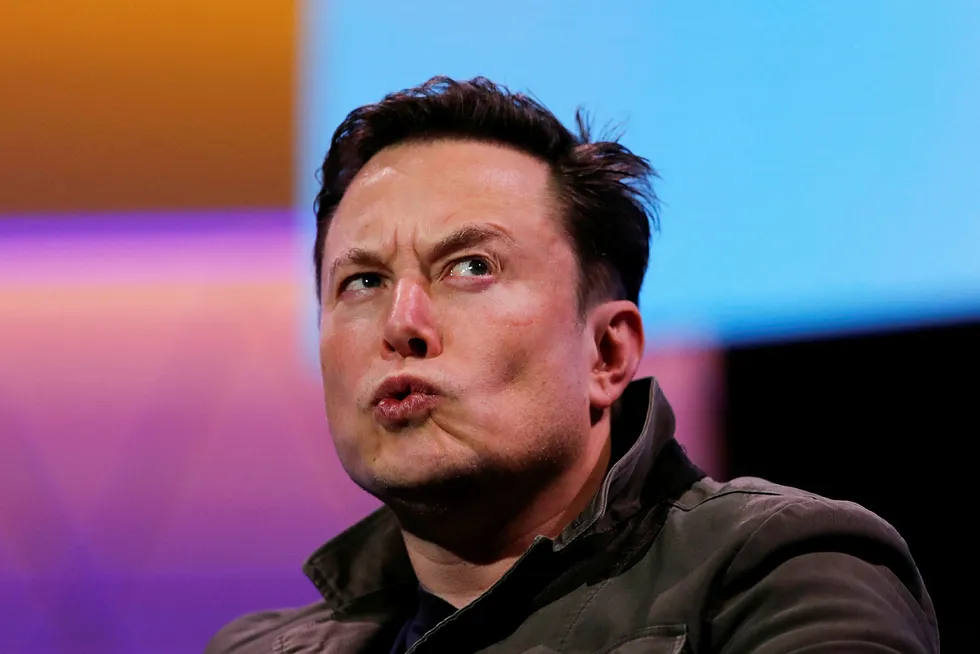 Tesla-sjef Elon Musk mister sin viktigste partner i selskapet.