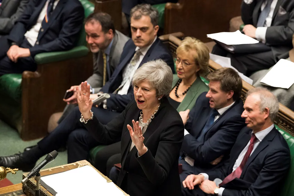 Storbritannias statsminister Theresa May taler i det britiske Underhuset tirsdag.