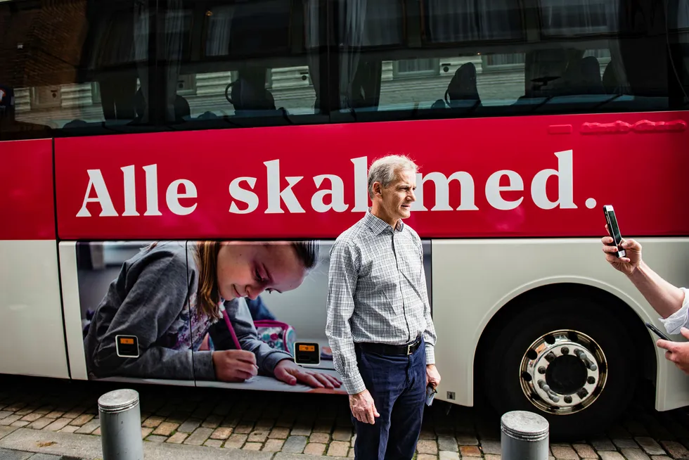 Dårlig måling for Arbeiderpartiet, men Jonas Gahr Støre ligger likeval an til å danne regjering etter høstensvalg. Foto: Fartein Rudjord