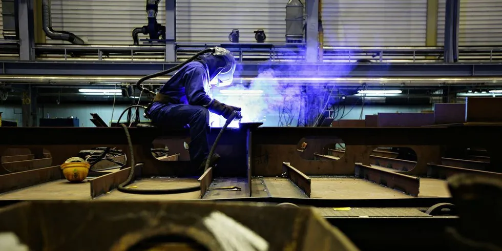 Svak kronekurs har vært bra for norsk verftindustri, men dårlige tider i oljeindustrien har gjort at flere konkurrerer om kontrakter i fiskeri- og havbruksbransjen. (Arkivfoto: Sigbjørn Sandsmark/DN)