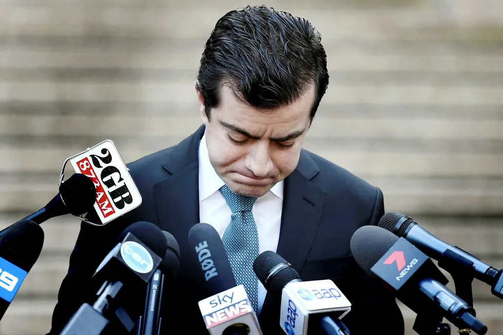 Den australske Labor-senatoren Sam Dastyari ble presset til å trekke seg etter påstått tette bånd og politiske donasjoner fra kinesiske personer og selskaper. Det er voksende mistillit mot Kinas innflytelse i Australia. Foto: William West/AFP/NTB Scanpix