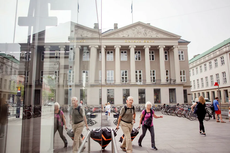 Danske Bank i København er hardt rammet av hvitvaskingsskandalen det siste året, og konsernet har i dag 1900 eksperter som skal hindre hvitvasking og sikre etterlevelse av regler. Her fra hovedkontoret i København.
