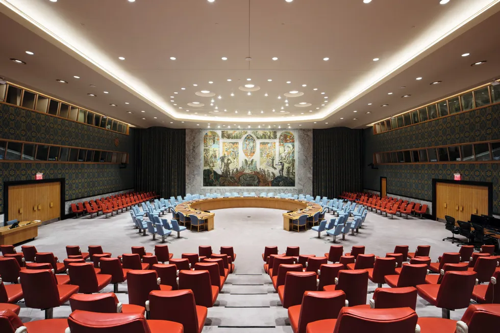 Hvilken norsk arkitekt utformet møtesalen til FNs sikkerhetsråd?