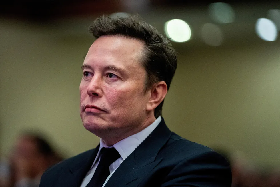 En dommer i Delaware har stoppet Elon Musks lønnspakke fra Tesla, verdt 56 milliarder dollar – over 620 milliarder kroner