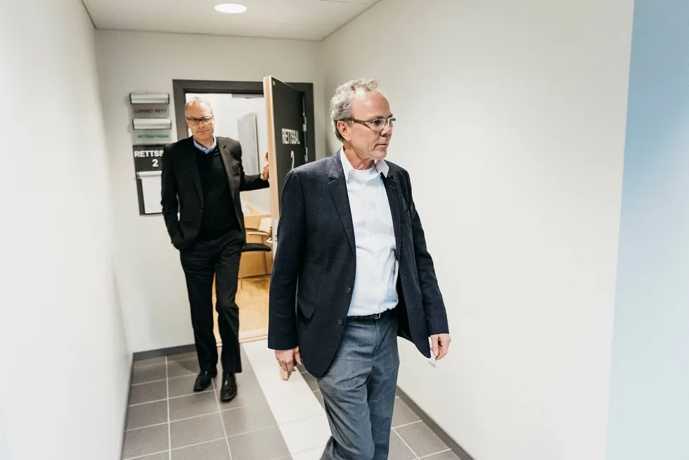 Tidligere finansdirektør i TGS Arne Helland (til høyre) sammen med tidligere Skeie Energy-sjef Christian Albrecht Selmer. Foto: Tommy Ellingsen