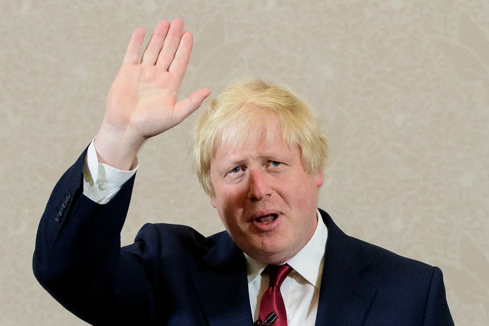 Storbritannias utenriksminister Boris Johnson frasier seg sitt amerikanske statsborgerskap. Foto: LEON NEAL