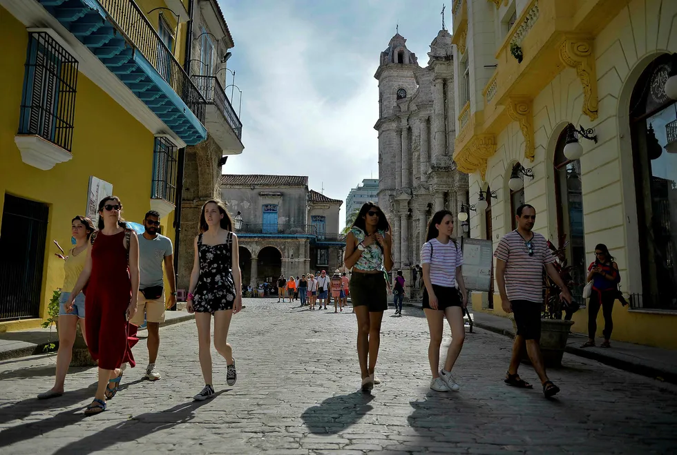 USA strammer til mot Cuba. Her fra gamlebyen i Havana.