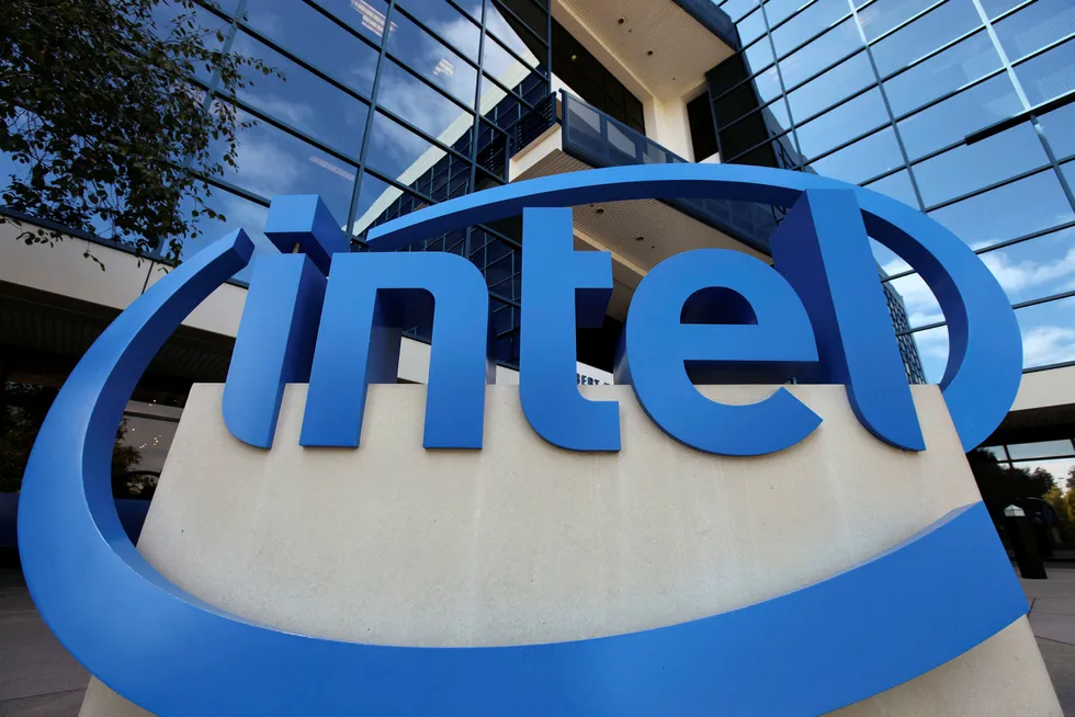 It-giganten Intel jobber med å tette sikkerhetshull i databrikker. Foto: Ben Margot/AP photo/NTB scanpix