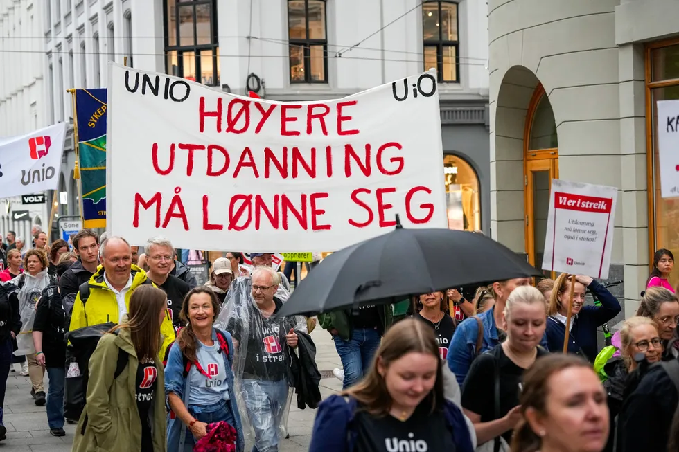 Staten ønsket i årets lønnsoppgjør å tvinge oss over på en annen avtale. Da sa vi nei, skriver Unios Guro Elisabeth Lind.