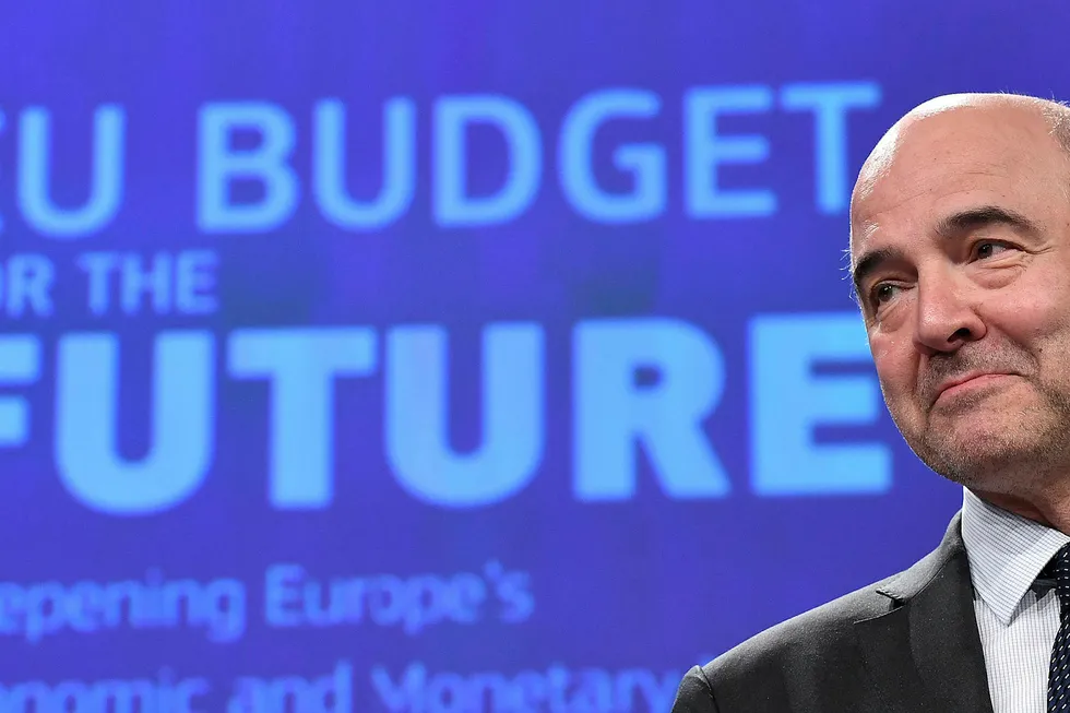 EUs finanskommisær Pierre Moscovici. Bildet er fra en pressekonferanse i Brussel om EU-budsjettet i slutten av mai. Foto: EMMANUEL DUNAND