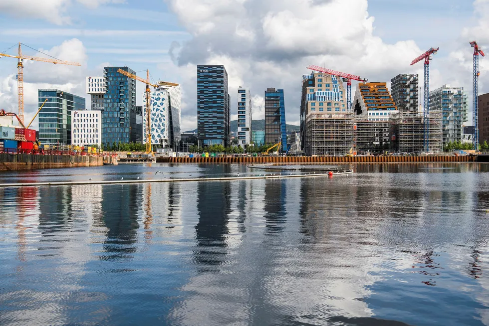 Oslo kommune fikk i fjor inn langt mer eiendomsskatt enn budsjettert. Bildet er av Barcode i Bjørvika. Foto: Jon Olav Nesvold / NTB scanpix