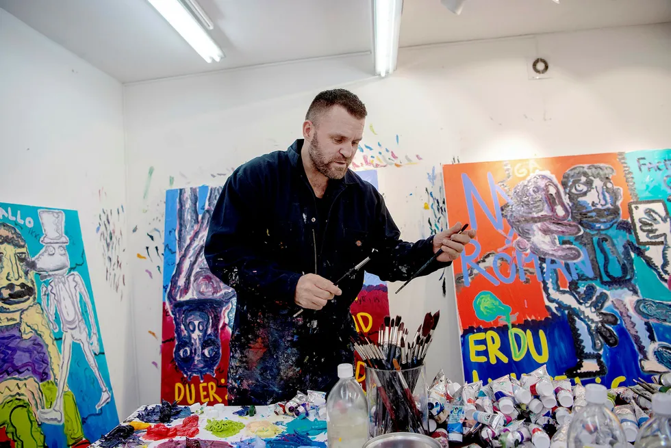 Kunstner Bjarne Melgaard vendte nylig tilbake til Norge etter ti år i New York. Han sammenligner Norges forhold til Munch med det til en hellig ku, hvor det ikke er rom for kritikk eller utvikling.