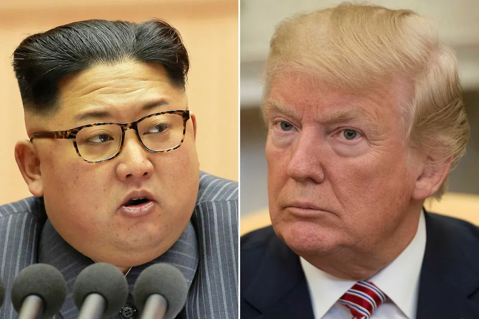 Det planlagte møtet mellom Nord-Koreas leder Kim Jong-Un og USAs president Donald Trump kan henge i en tynn tråd hvis Nord-Korea mener alvor med sine siste utspill. Foto: KCNA via AFP photo/Saul Loeb/NTB Scanpix