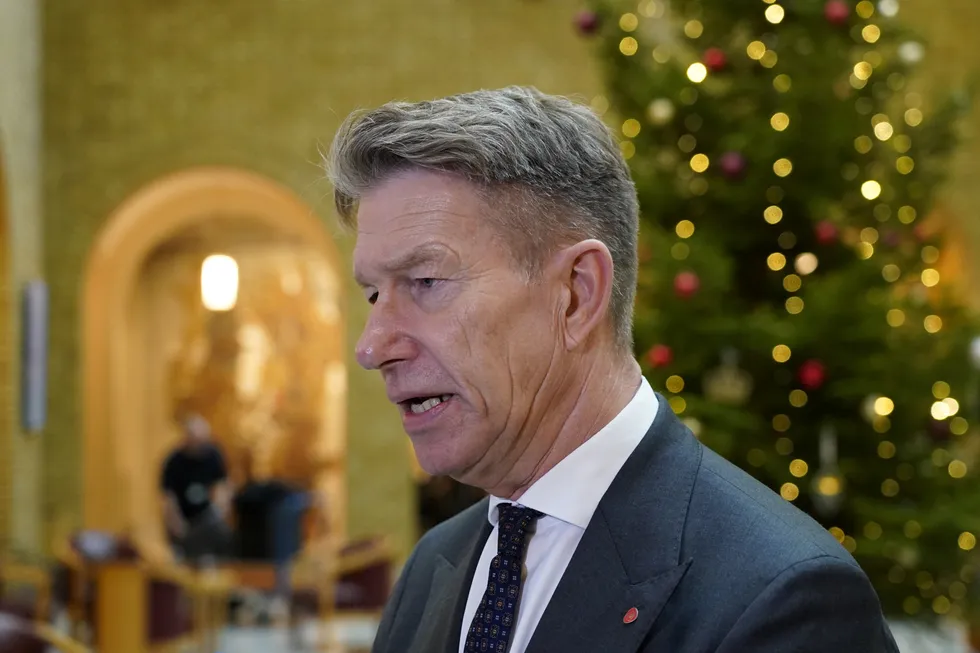 Energiminister Terje Aasland på Stortinget i forbindelse med de høye strømprisene.