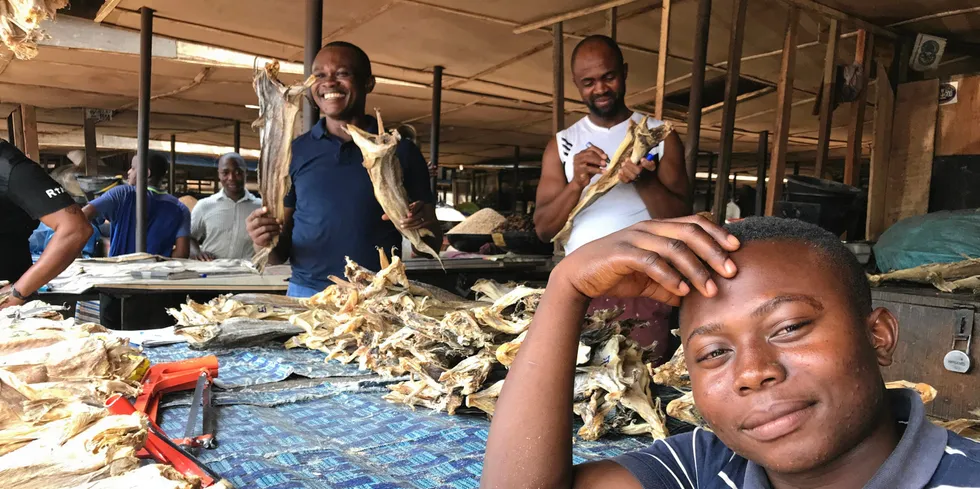 Fiskere er matvareprodusenter. De fisker mat som skal spises av barn i Nigeria, og av gjester på kongens slottsmiddag.