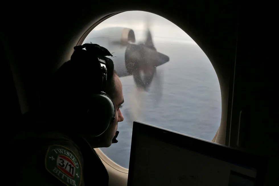 Det australske luftforsvaret deltok i letingen etter det savnede flyet i 2014. Foto: Rob Griffith / AP / NTB SCANPIX