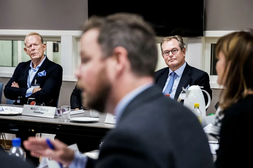 Skjønt enige om statseierskap? Næringsminister Torbjørn Røe Isaksen møtte onsdag ABG-sjef Knut Brundtland (til høyre) og et tyvetalls andre fra finansnæringen for å drøfte fremtidig forvaltning av det statlige eierskapet. Til venstre styreleder Bernt Bangstad i Aksjonærforeningen.