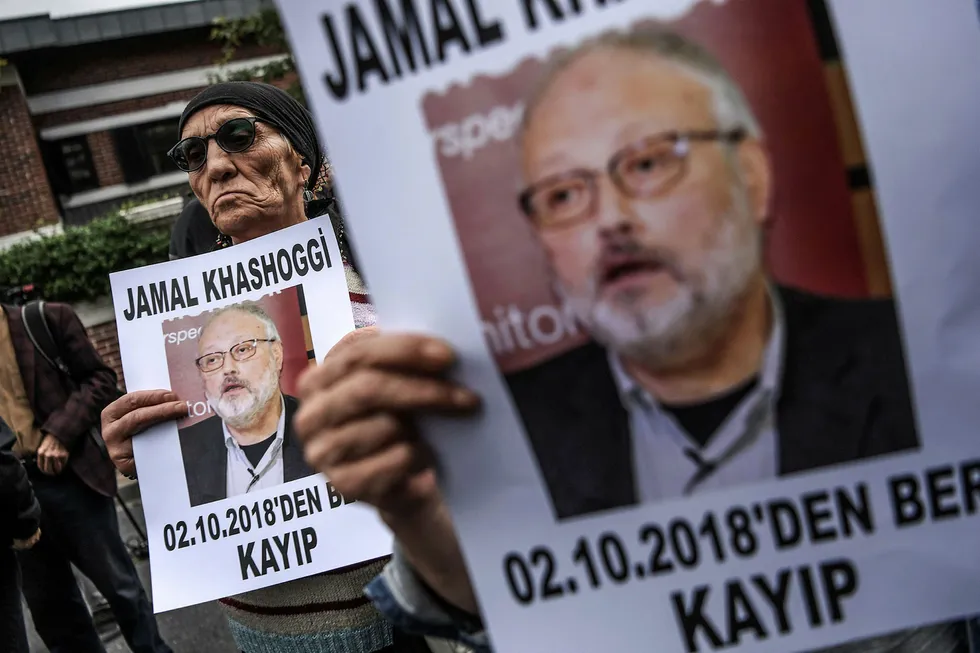 Jamal Khashoggi er bekreftet død, men ikke gjort rede for. Her fra en demonstrasjon i Istanbul.