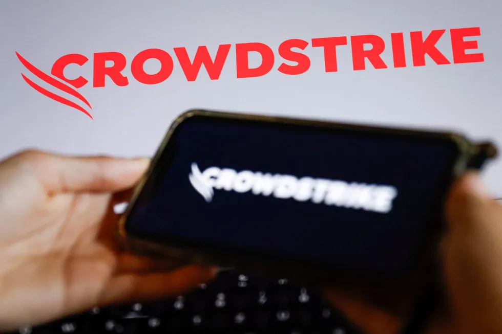 En tildragelse hos det amerikanske datasikkerhetsselskapet Crowdstrike forårsaket fredag historiens største datakollaps.