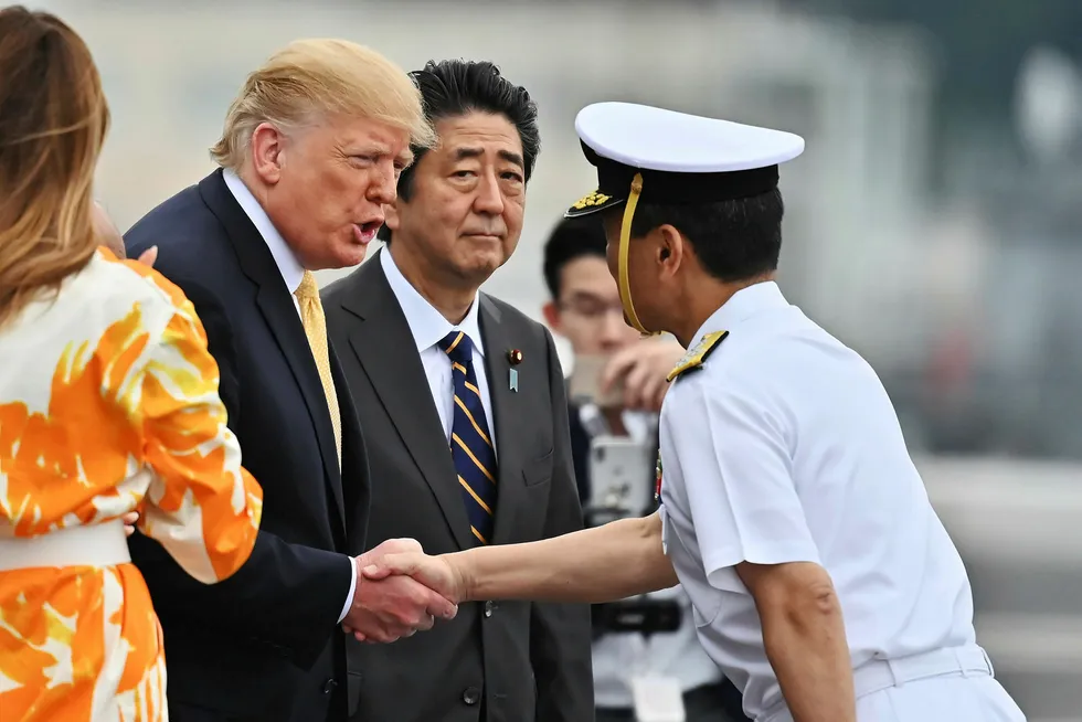 Donald Trump og Shinzo Abe skal etter planen møtes fredag. Her fra et møte i mai.