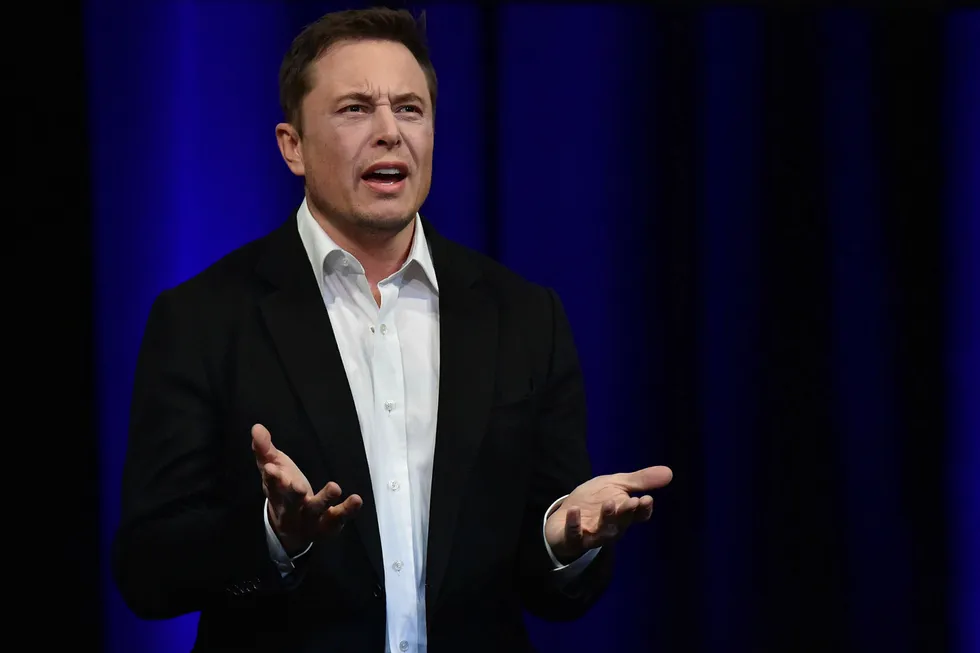 Elon Musk er mannen bak både elbilprodusenten Tesla og romfartsselskapet SpaceX som ønsker å kolonisere Mars. Foto: Peter Parks/AFP Photo/NTB Scanpix