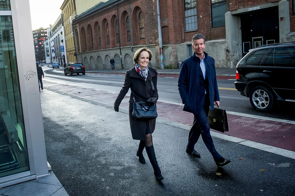 Styreleder i NHST Anette Olsen og nestleder Richard Olav AA på vei inn til NHSTs styremøte i november 2017. Foto: Gorm K. Gaare
