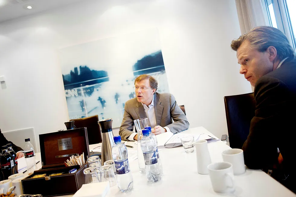 Aksjestrateg Peter Hermanrud i Swedbank tror på oppsving for sykliske aksjer som riggaksjer i 2017. Corporate-sjef Ove Gusevik (til høyre) venter også oppsving i rentenivået. Foto: Mikaela Berg