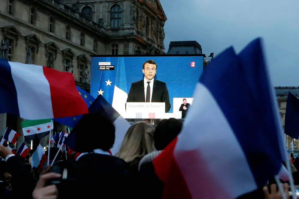 Organisasjonen til den franske presidentkandidaten Emmanuel Macron ble det siste offeret i en lang rekke høyprofilerte hackingsaker. Foto: François Mori/AP/NTB Scanpix