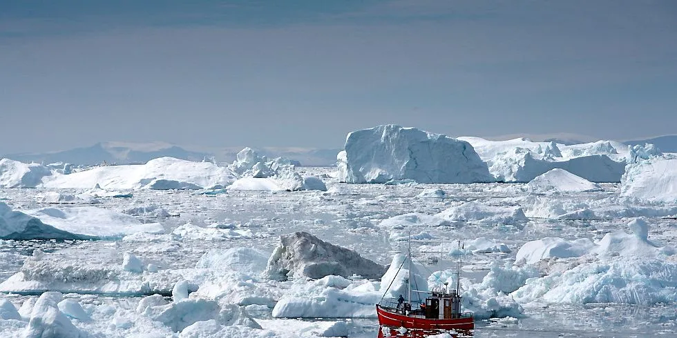 Temperaturen øker, isen smelter og havet stiger. Illustrasjonsfoto: Ørjan F. Ellingvåg