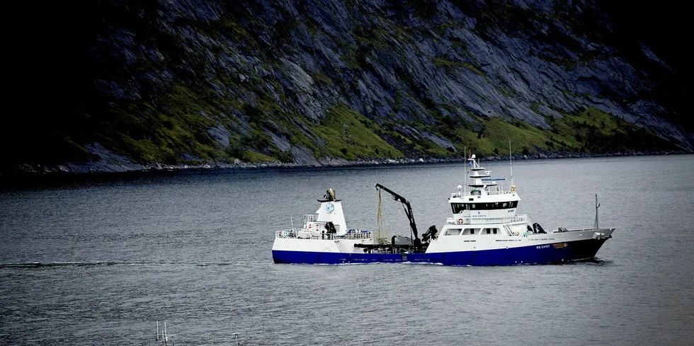 Brønnbåten Ro Chief er dedikert smolttransport-båt for Salmar. Her fra Senjahopen.