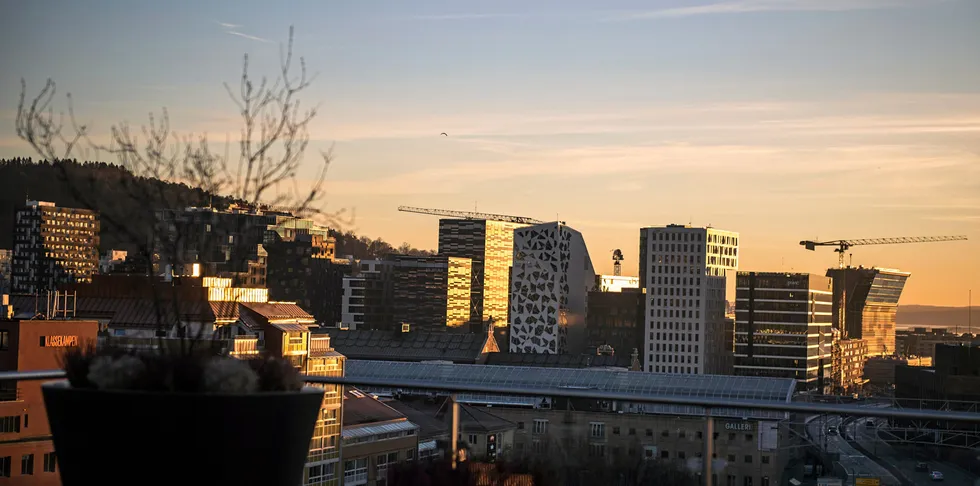 Strømkundene i Oslo og Bergen får minuspriser på lørdag.