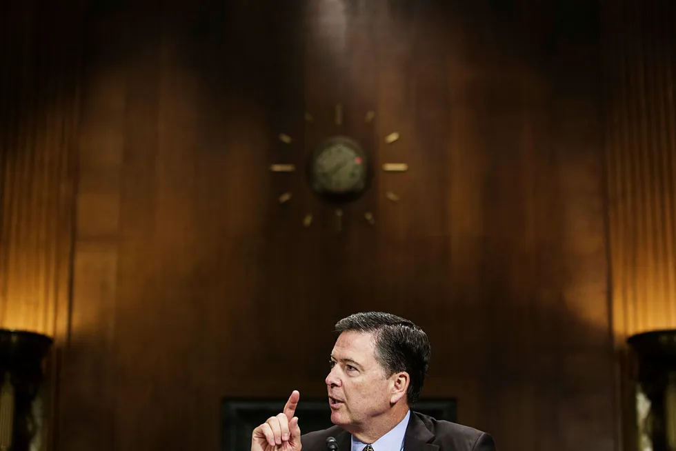 Hele verden følger spent med når den sparkede FBI-sjefen James Comey torsdag stiller til høring i Kongressen, der han skal svare på spørsmål om Russland og president Trump. Her fra en høring 3. mai. Foto: Zach Gibson/AFP/NTB Scanpix