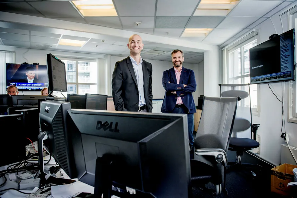 Morten A. Lindeman (til venstre) og Kristian Nesbak har skapt en pengemaskin på salg av aksjekurser i realtid. Fredag noterer de Infront på Oslo Børs. Foto: Gorm K. Gaare