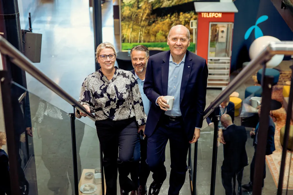Finansdirektør Tone Bachke (fra venstre), Norden-sjef Jørgen Rostrup og konsernsjef Sigve Brekke i Telenor.